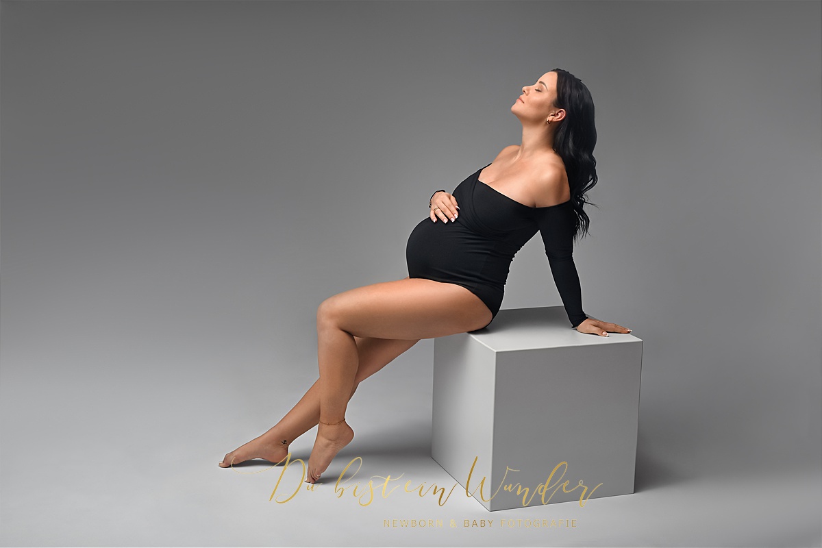 Fine Art Schwangerschaft- Newborn & Baby Fotografie Bild:WWW.d-h-I-Group.de