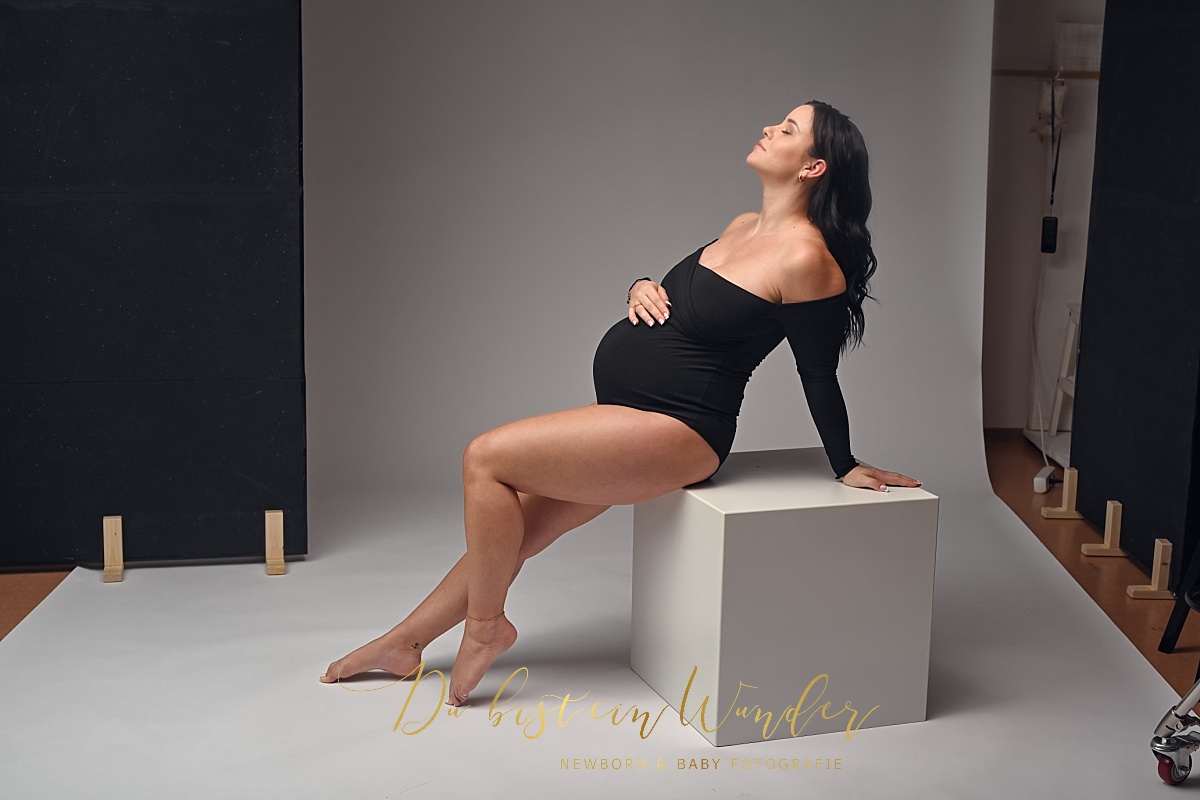 Fine Art Schwangerschaft- Newborn & Baby Fotografie Bild:WWW.d-h-I-Group.de